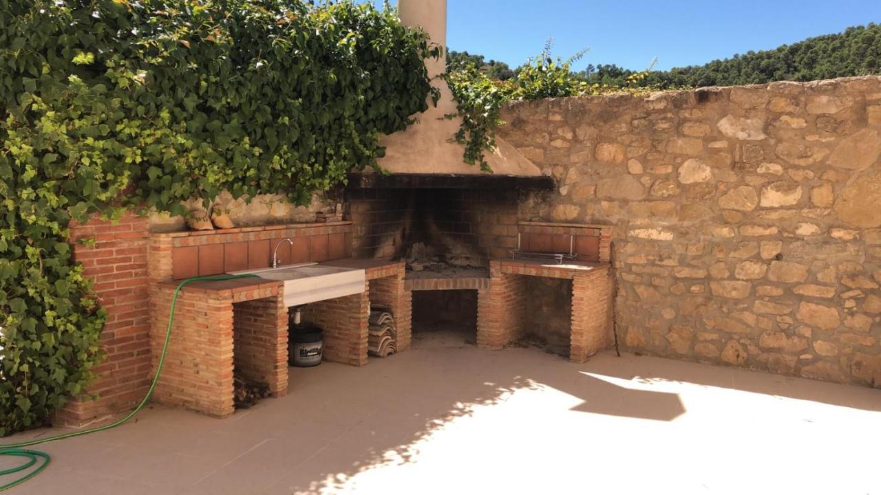 Masia Mas De La Creu Вальдерробрес Экстерьер фото